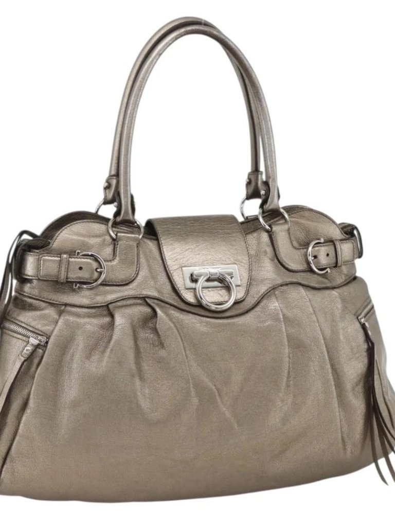 Salvatore Ferragamo Gancini Hand Bag Leather White Silver Auth Lnz426